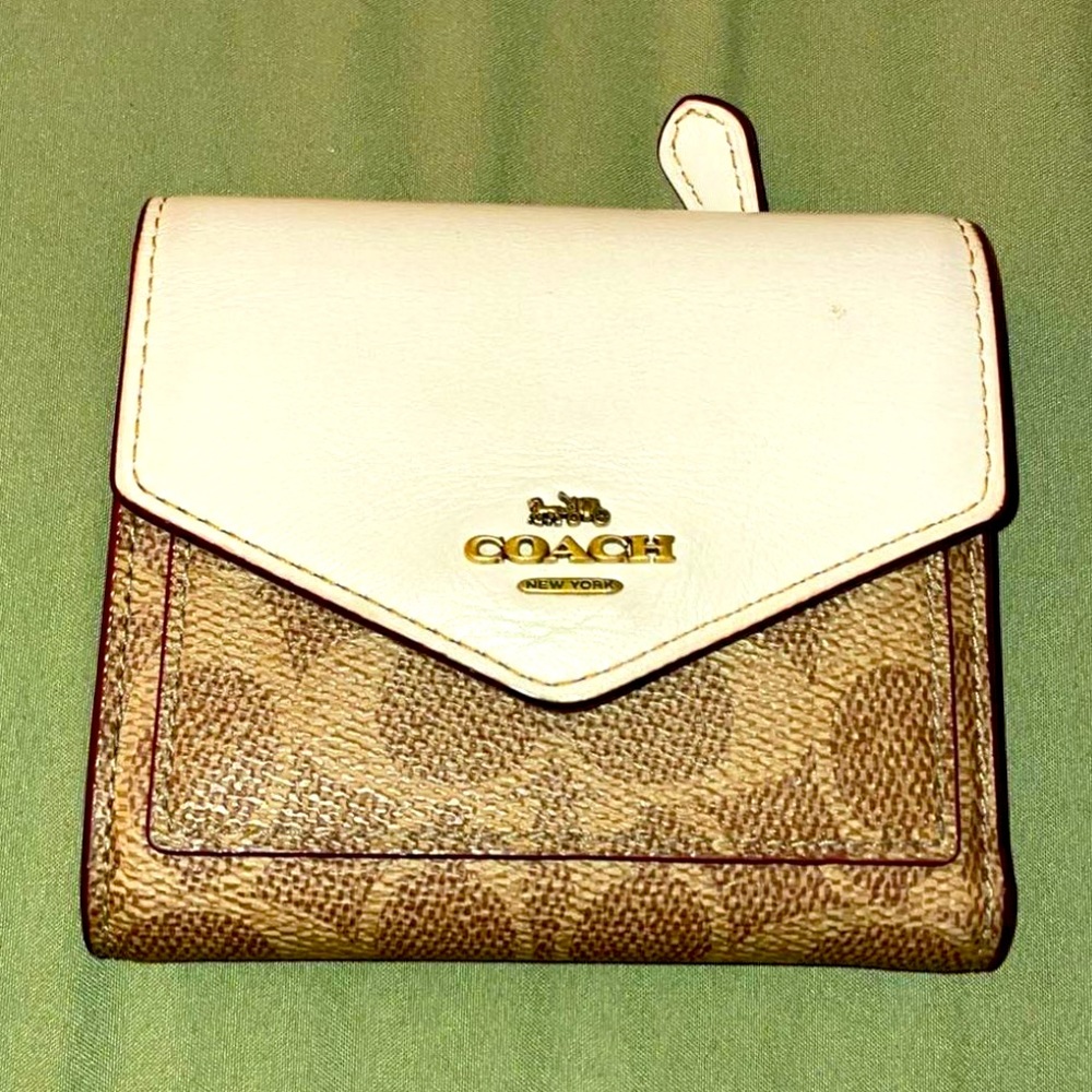 🖤COACH 🖤 Coach Trifold Wallet👛